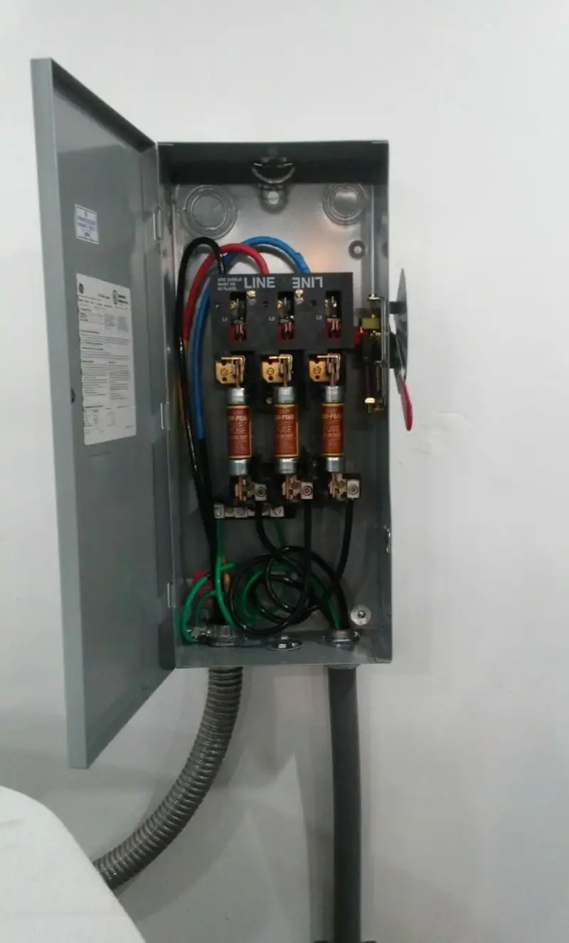 Three-phase disconnect switch installed for Electrical Wiring & Rewiring in White City